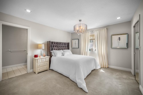 414 Walker Street, Coquitlam, BC - Indoor Photo Showing Bedroom