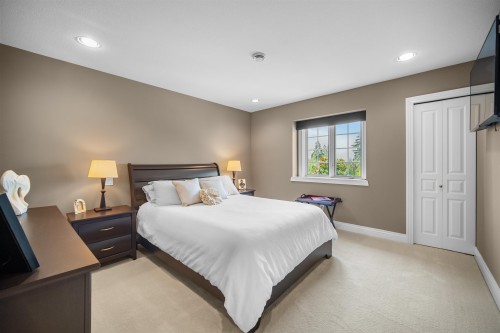 414 Walker Street, Coquitlam, BC - Indoor Photo Showing Bedroom