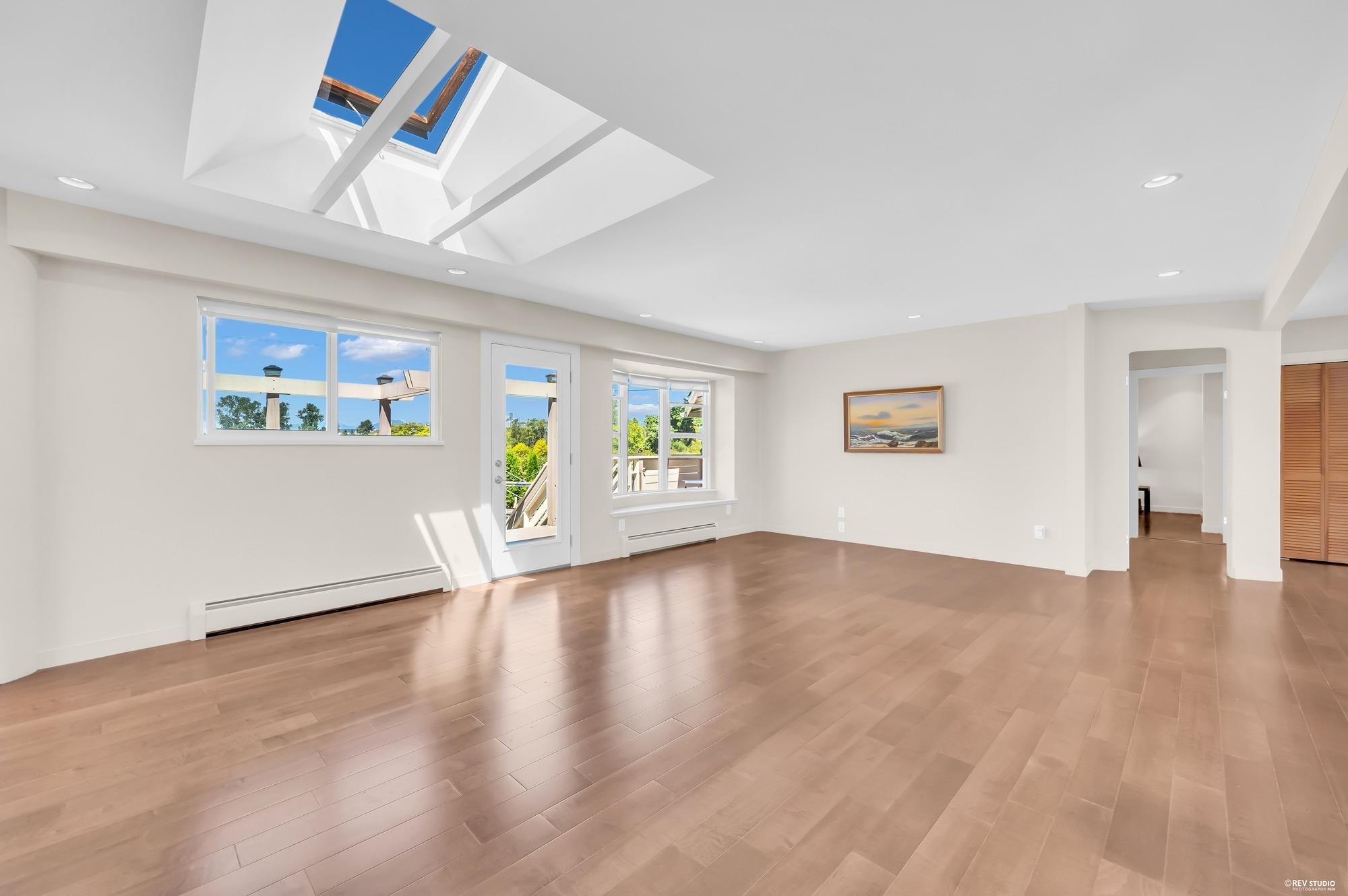 23271 Westminster Highway, Richmond, BC - Indoor