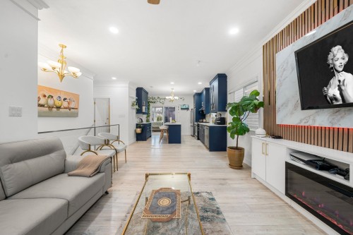 5174 Aberdeen Street, Vancouver, BC - Indoor With Fireplace