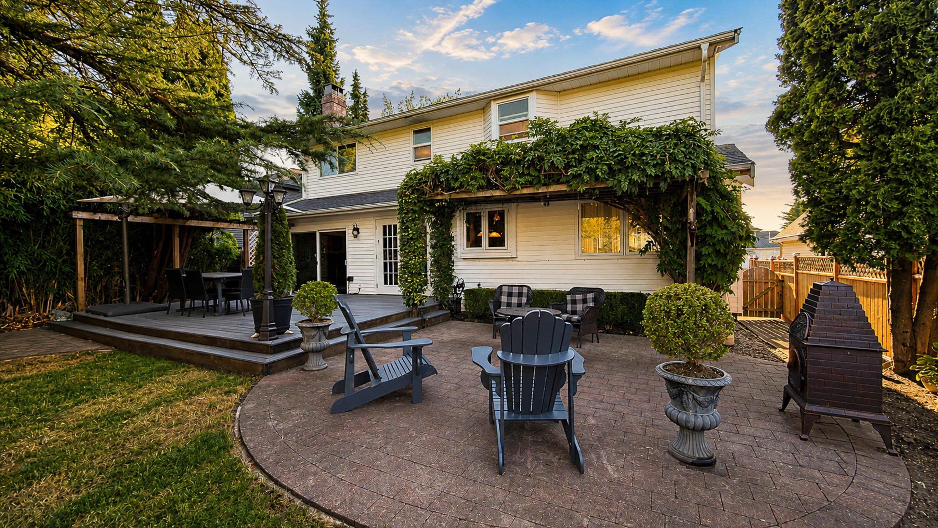 12612 215 Street, Maple Ridge, BC - Outdoor