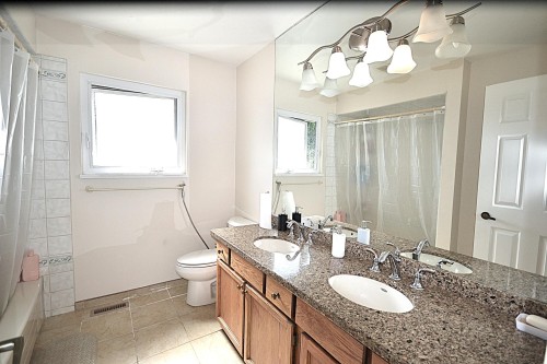 1410 Lansdowne Drive, Coquitlam, BC 