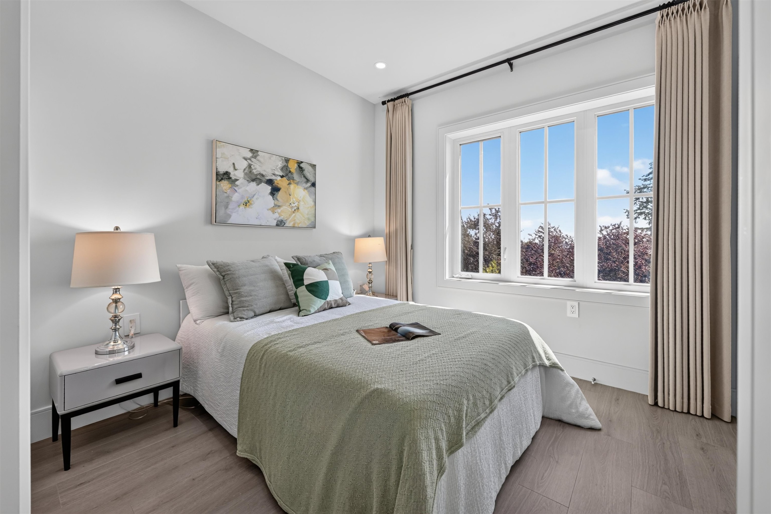 425 56Th Avenue E, Vancouver, BC - Indoor Photo Showing Bedroom