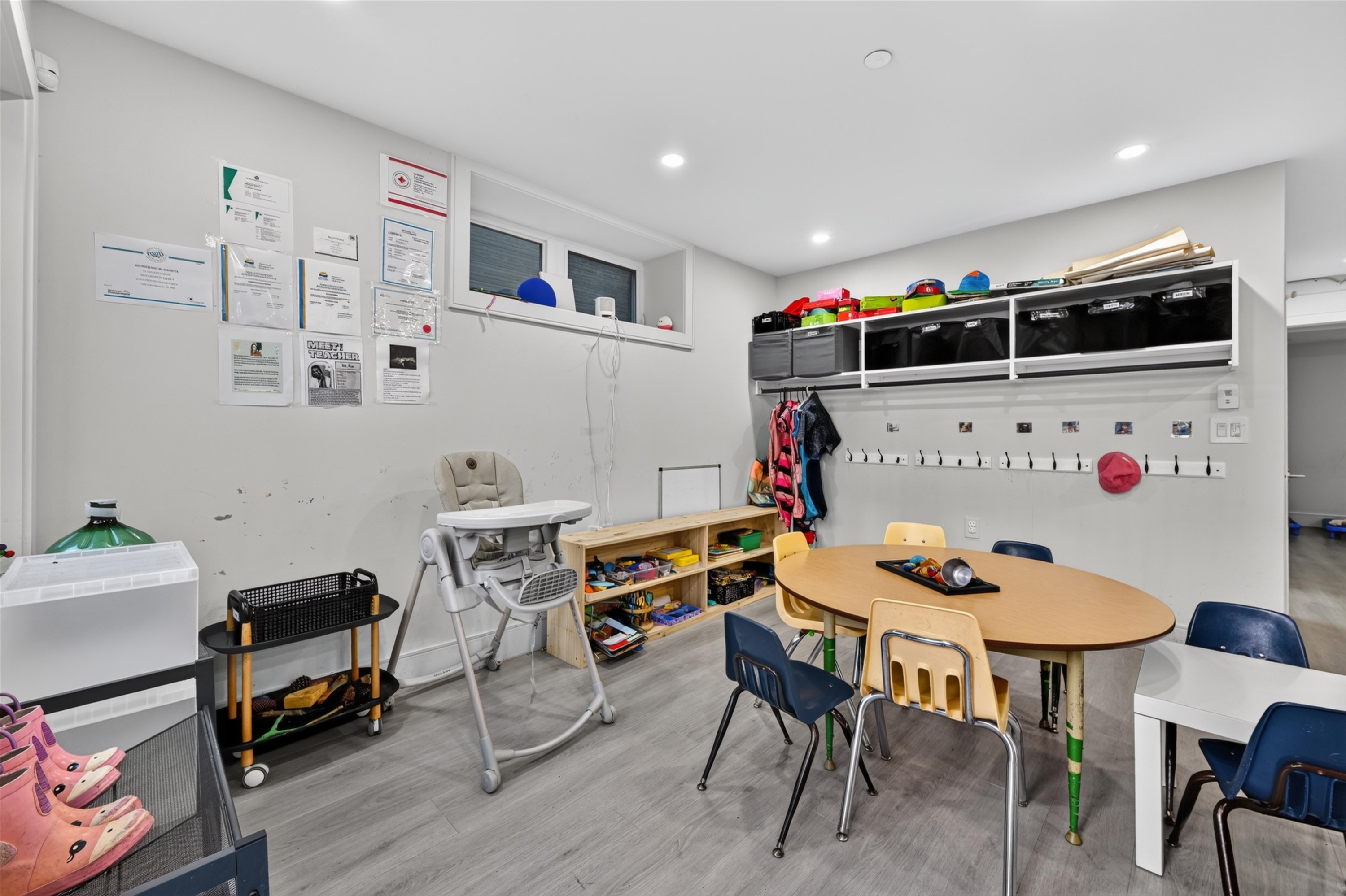 425 56Th Avenue E, Vancouver, BC - Indoor