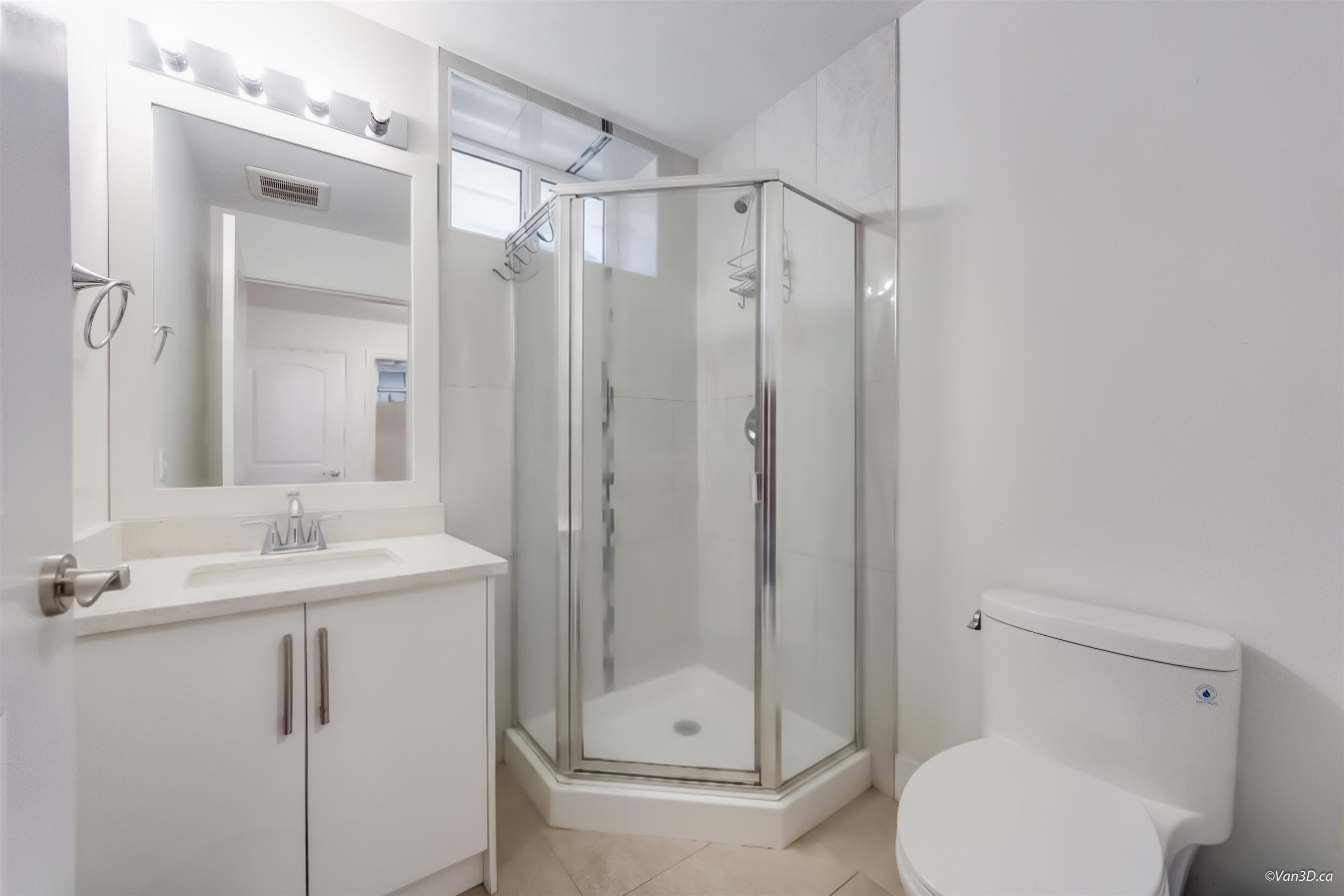 621 65Th Avenue E, Vancouver, BC - Indoor Photo Showing Bathroom