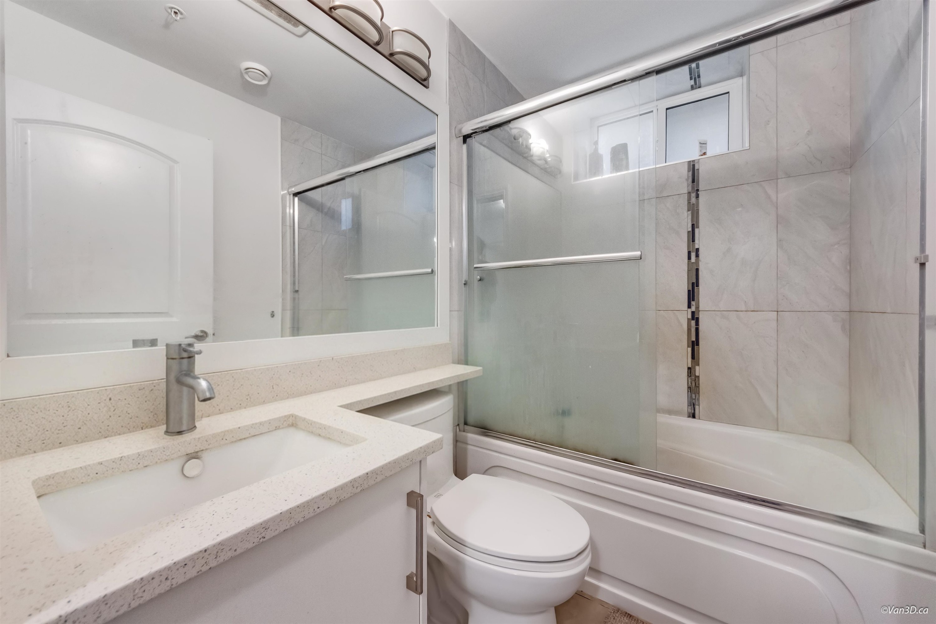 621 65Th Avenue E, Vancouver, BC - Indoor Photo Showing Bathroom