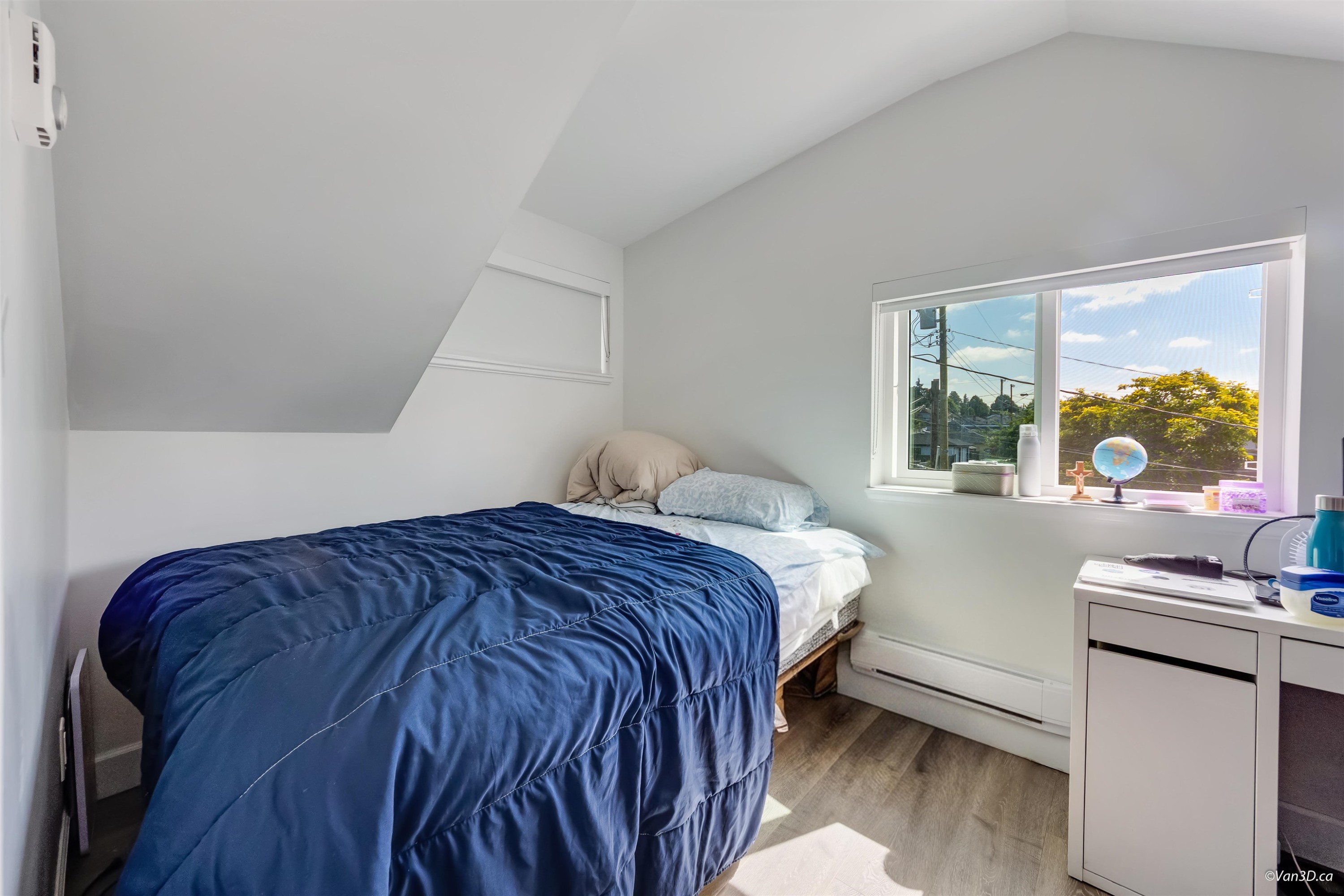 621 65Th Avenue E, Vancouver, BC - Indoor Photo Showing Bedroom