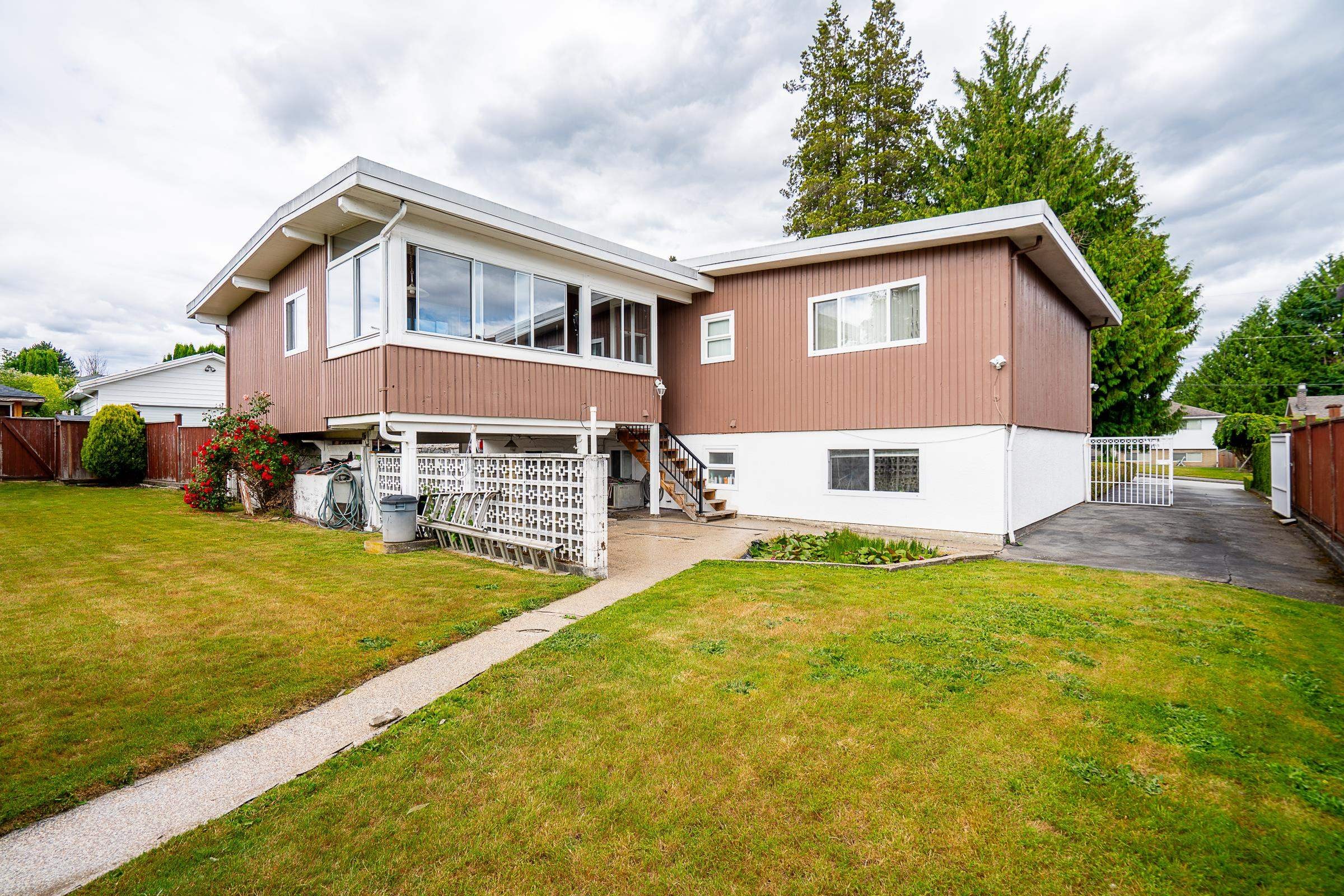 6565 Sumas Drive, Burnaby, BC - Outdoor