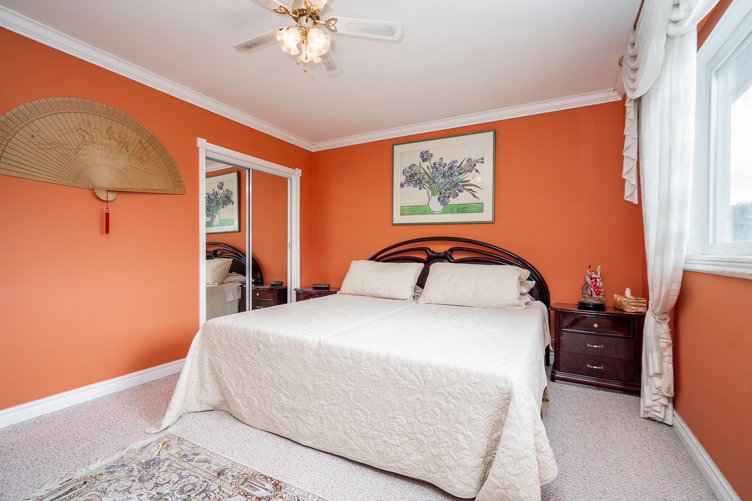6565 Sumas Drive, Burnaby, BC - Indoor Photo Showing Bedroom