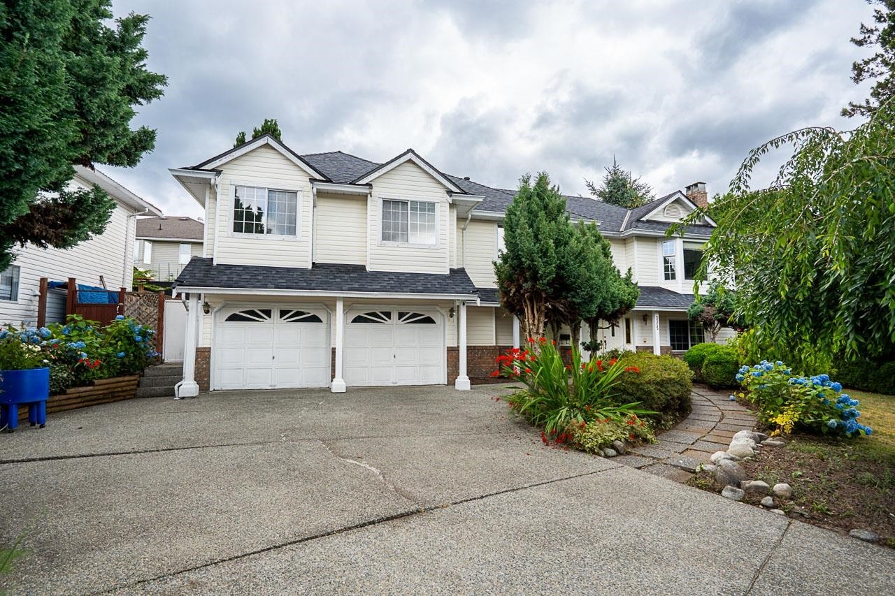 3315 El Casa Court, Coquitlam, BC - Outdoor With Facade