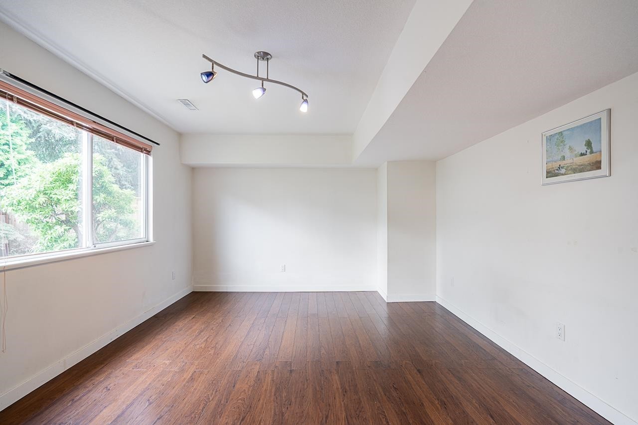 3315 El Casa Court, Coquitlam, BC - Indoor Photo Showing Other Room