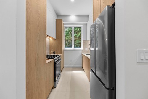 74 Laurie Crescent, West Vancouver, BC - Indoor