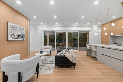 74 Laurie Crescent, West Vancouver, BC - Indoor