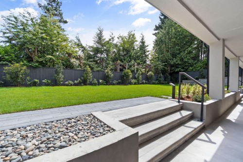 74 Laurie Crescent, West Vancouver, BC - Outdoor