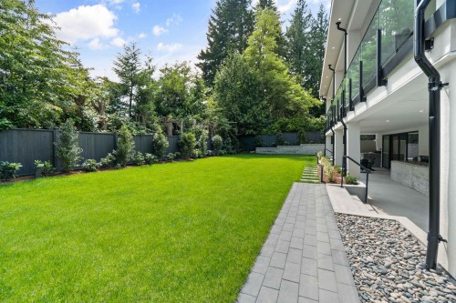 74 Laurie Crescent, West Vancouver, BC - Outdoor