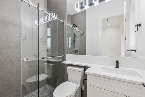 5080 Merganser Drive, Richmond, BC - Indoor Photo Showing Bathroom