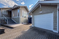 2307 Marine West Vancouver, BC V7V 1K9