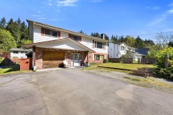 38319 Westway Avenue Squamish, BC V8B 0W6