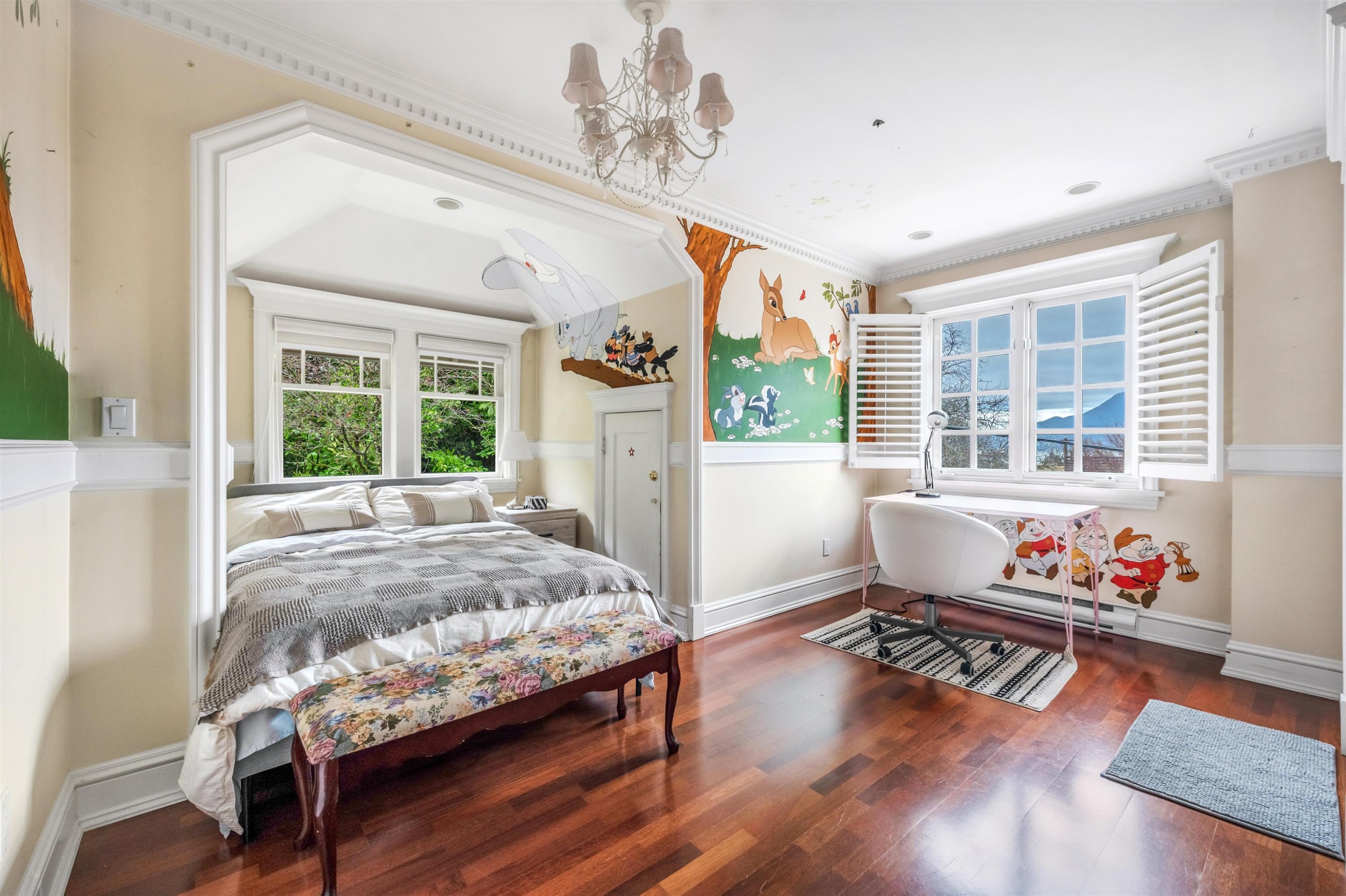 4396 Locarno Crescent, Vancouver, BC - Indoor Photo Showing Bedroom