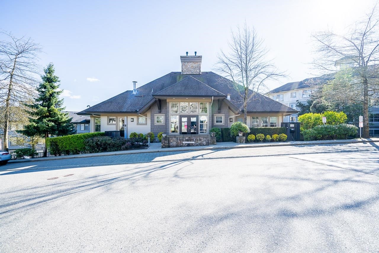 414-2958 Silver Spring Boulevard, Coquitlam, BC - Outdoor With Facade