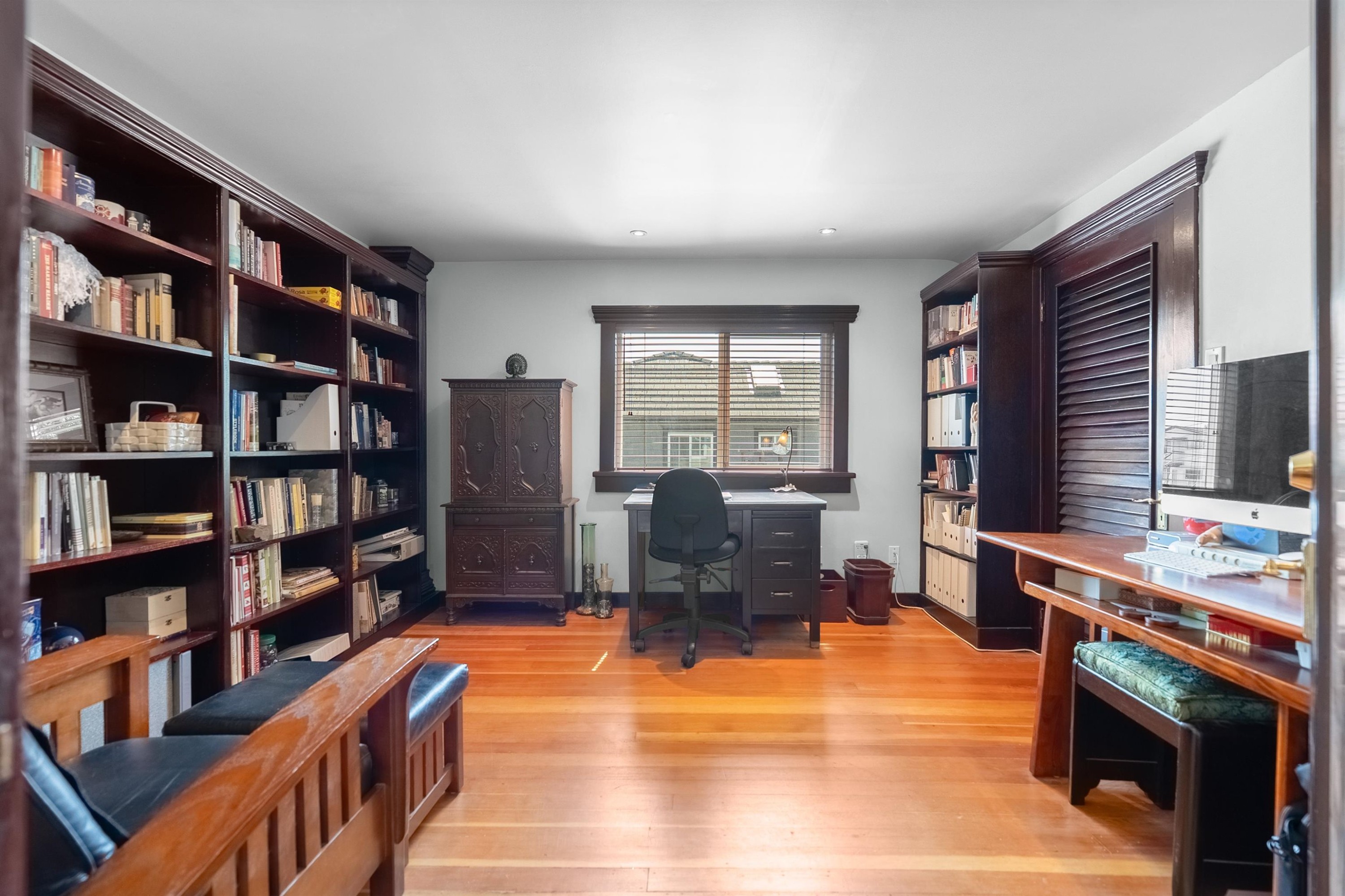 4504 Beatrice Street, Vancouver, BC - Indoor Photo Showing Office