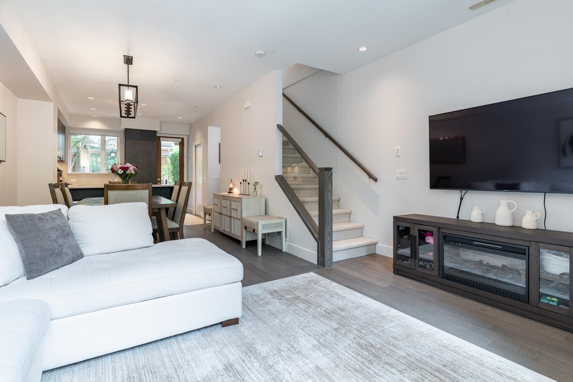 5510 Oak Street, Vancouver, BC - Indoor Photo Showing Living Room
