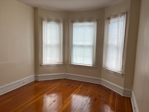 135 12Th Avenue W, Vancouver, BC - Indoor Photo Showing Other Room