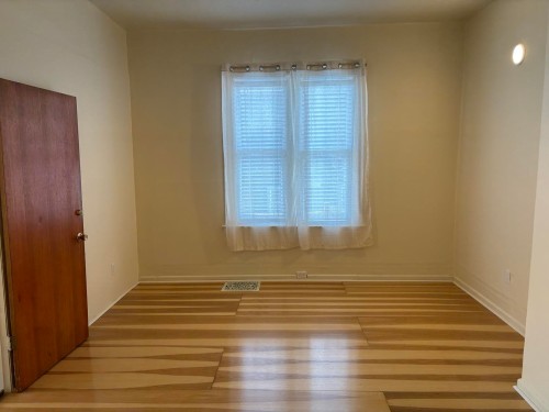 135 12Th Avenue W, Vancouver, BC - Indoor Photo Showing Other Room