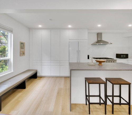 2977 6Th Avenue W, Vancouver, BC - Indoor Photo Showing Kitchen