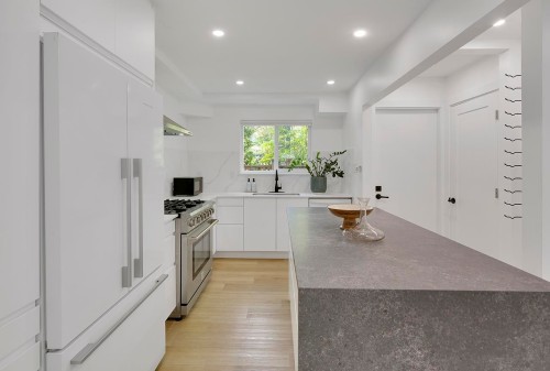 2977 6Th Avenue W, Vancouver, BC - Indoor Photo Showing Kitchen