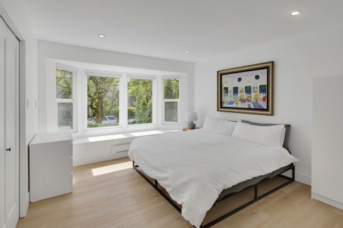 2977 6Th Avenue W, Vancouver, BC - Indoor Photo Showing Bedroom