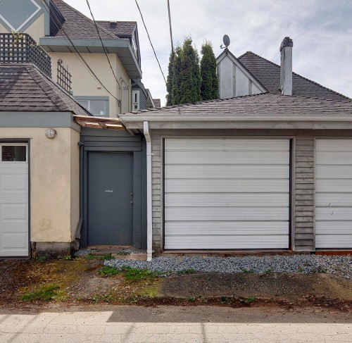 2977 6Th Avenue W, Vancouver, BC - Outdoor With Exterior