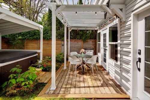 2977 6Th Avenue W, Vancouver, BC - Outdoor With Deck Patio Veranda With Exterior