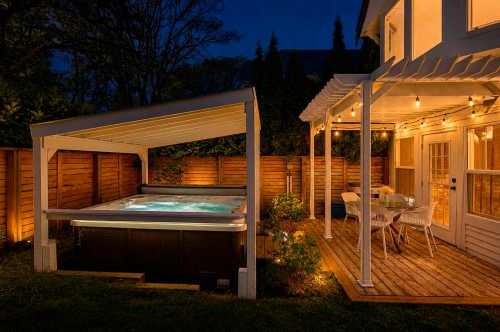 2977 6Th Avenue W, Vancouver, BC - Outdoor