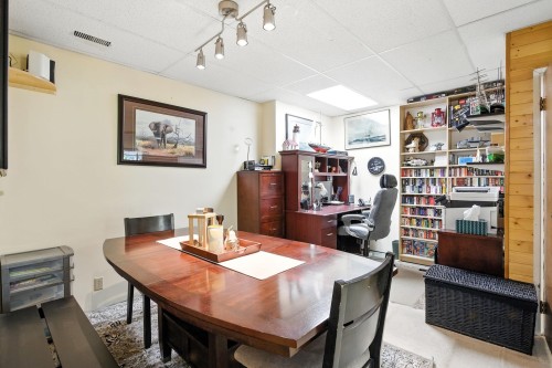 1619 Stella Place, Port Coquitlam, BC - Indoor Photo Showing Dining Room