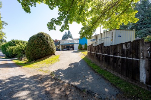 1619 Stella Place, Port Coquitlam, BC - Outdoor