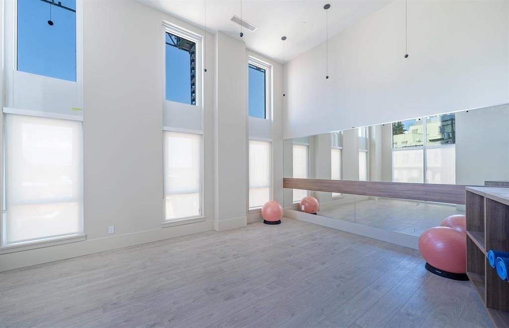 1506-901 Lougheed Highway, Coquitlam, BC - Indoor Photo Showing Other Room