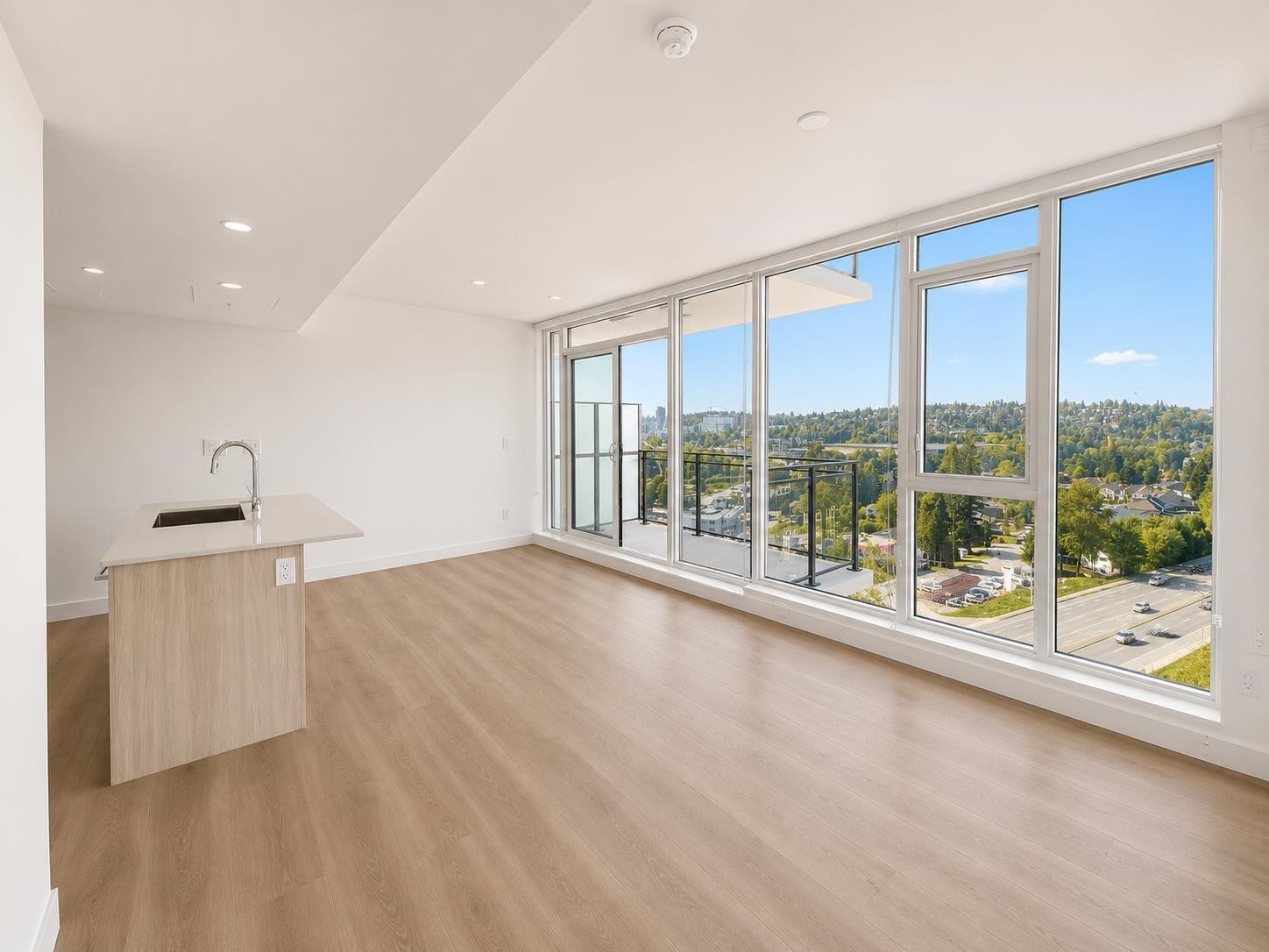 1506-901 Lougheed Highway, Coquitlam, BC - Indoor