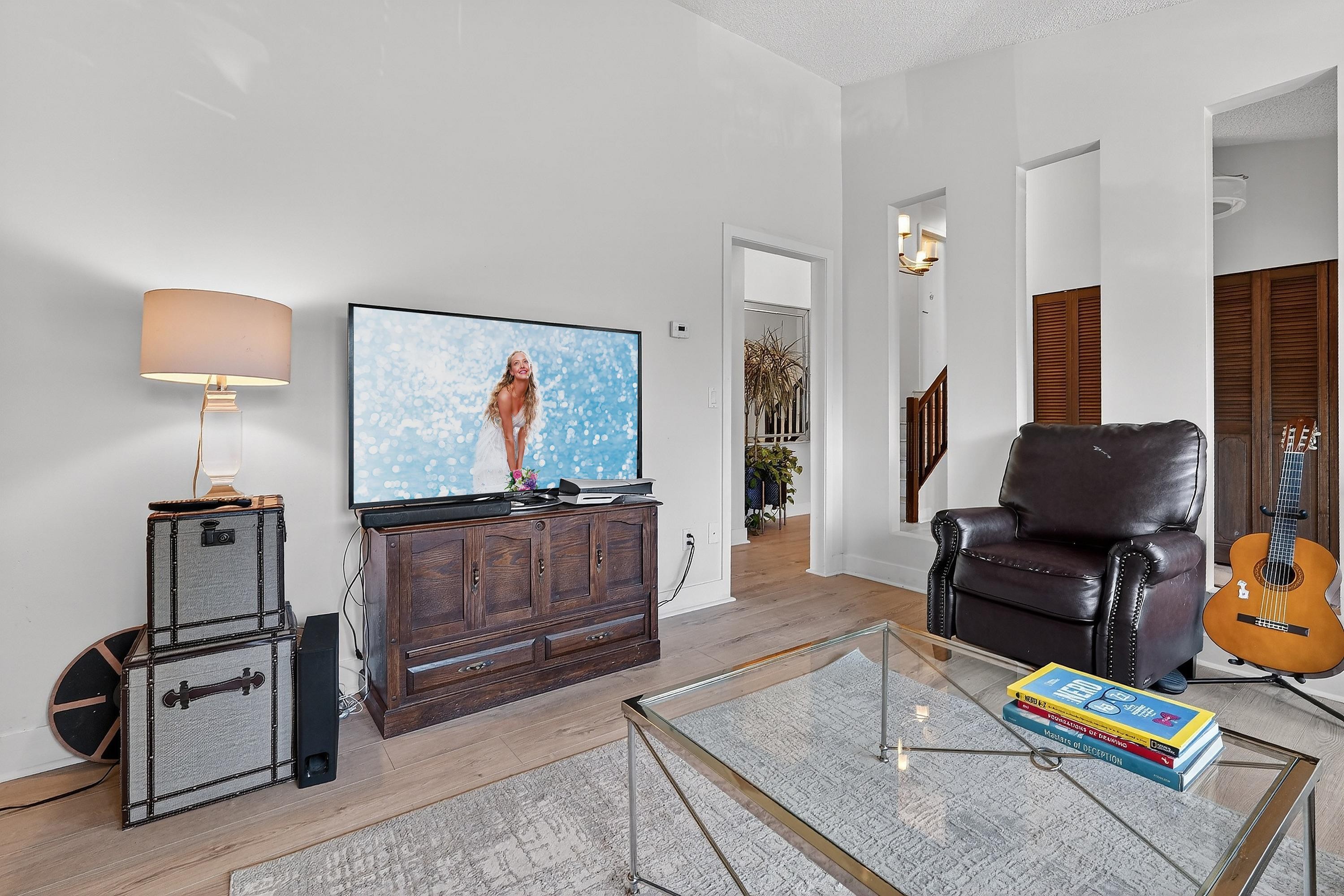 1838 Harbour Drive, Coquitlam, BC - Indoor Photo Showing Living Room