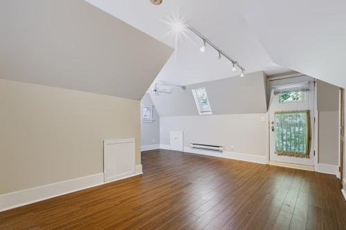 3888 15Th Avenue W, Vancouver, BC - Indoor Photo Showing Other Room