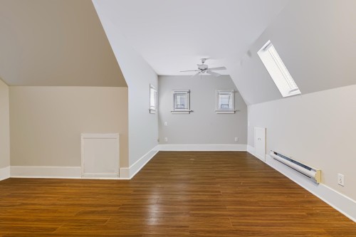 3888 15Th Avenue W, Vancouver, BC - Indoor Photo Showing Other Room
