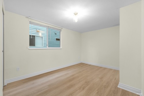 1382 Sutherland Avenue, Port Coquitlam, BC - Indoor Photo Showing Other Room