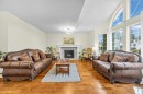 1382 Sutherland Avenue, Port Coquitlam, BC  - Indoor Photo Showing Living Room With Fireplace 