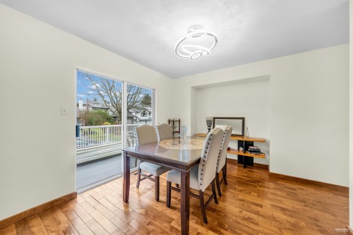 1382 Sutherland Avenue, Port Coquitlam, BC - Indoor Photo Showing Dining Room