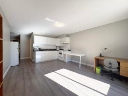 7210 Frances Street Burnaby, BC V5A 1H1