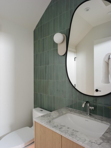 893 21St Avenue E, Vancouver, BC 