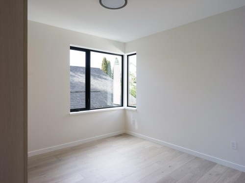 893 21St Avenue E, Vancouver, BC 