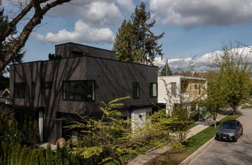 893 21St Avenue E, Vancouver, BC 