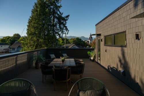 893 21St Avenue E, Vancouver, BC 