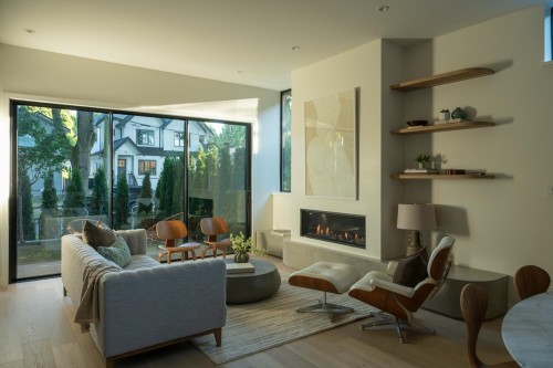 893 21St Avenue E, Vancouver, BC 
